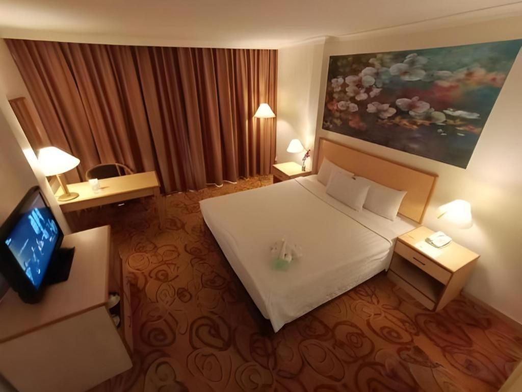 The Orchid Hotel Sibu Esterno foto