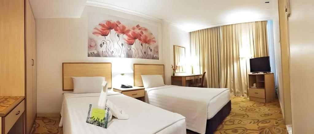 The Orchid Hotel Sibu Esterno foto